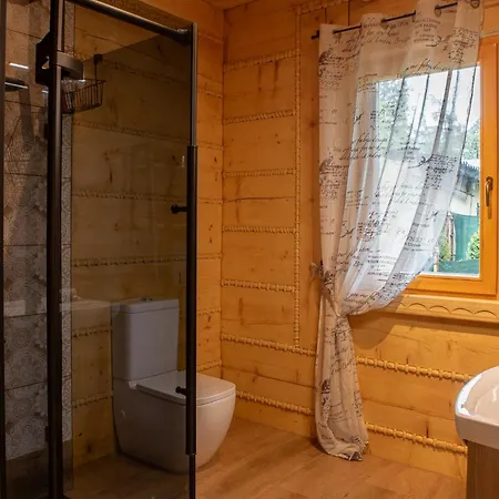 Czarny Kot Z Jacuzzi I Sauna Chalet *