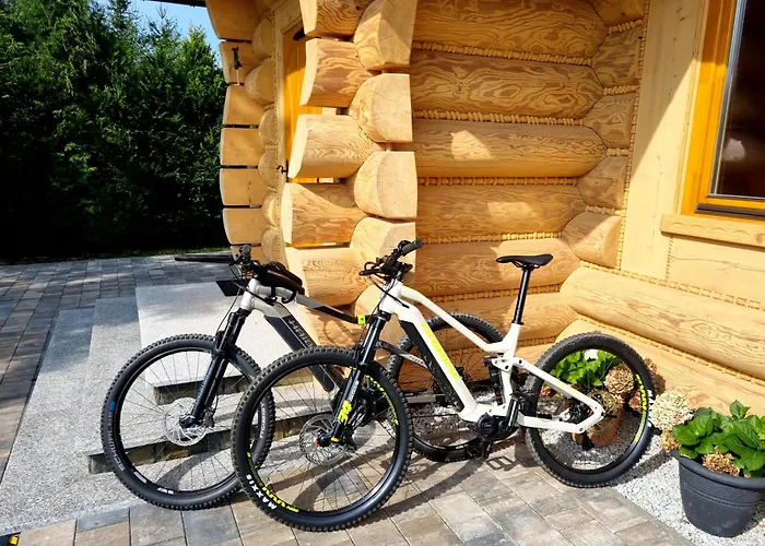 Czarny Kot Z Jacuzzi I Sauna *