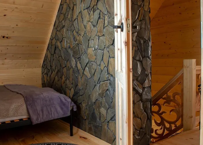 Czarny Kot Z Jacuzzi I Sauna Chalé *